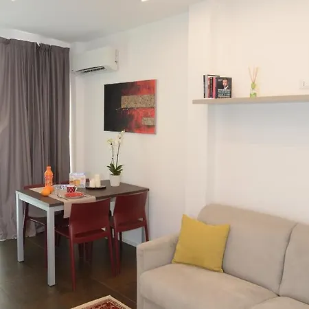 Apartment Exclusive 1 *